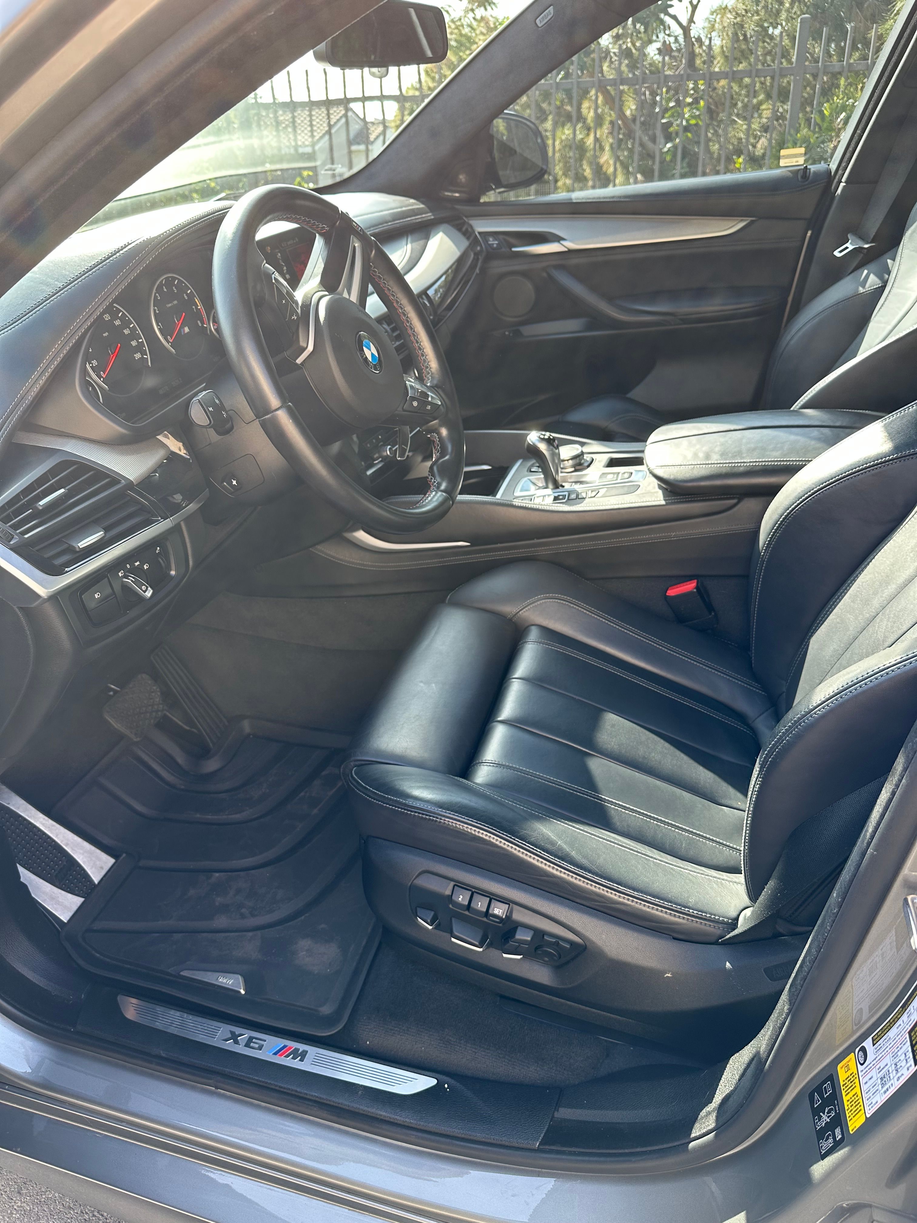 Used 2015 BMW X6 M AWD/4WD image 14