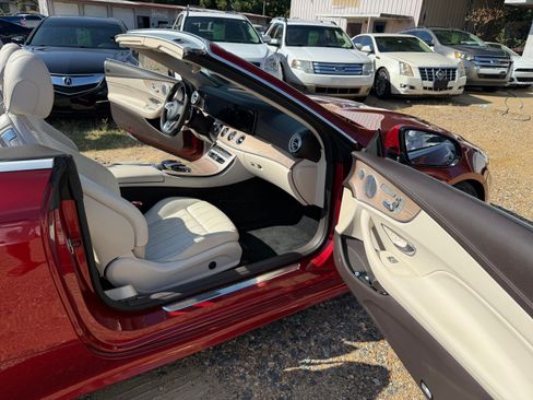 Used 2018 Mercedes-Benz E 400 Cabriolet image 17