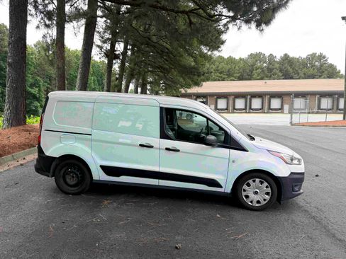 Used 2019 Ford Transit Connect XL FWD image 4