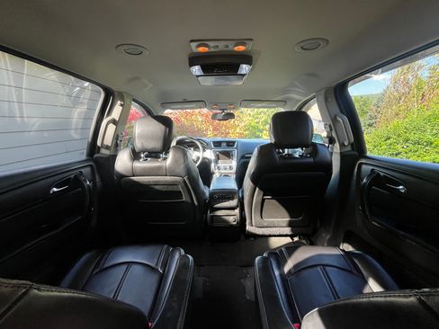 Used 2013 GMC Acadia SLT image 8