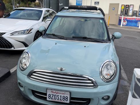 Used 2012 MINI Cooper Clubman FWD image 1
