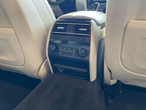 Used 2014 BMW 750Li 750Li Sedan 4D image 19