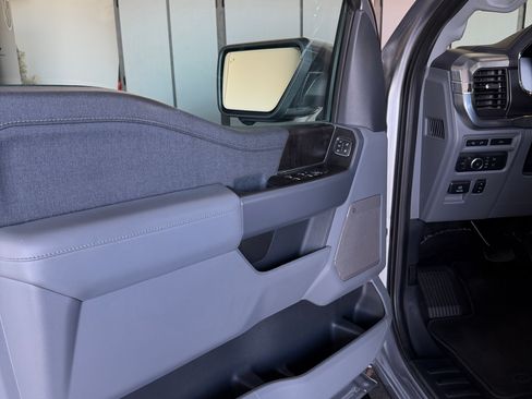 Used 2022 Ford F150 Lariat w/ Equipment Group 502A High image 5