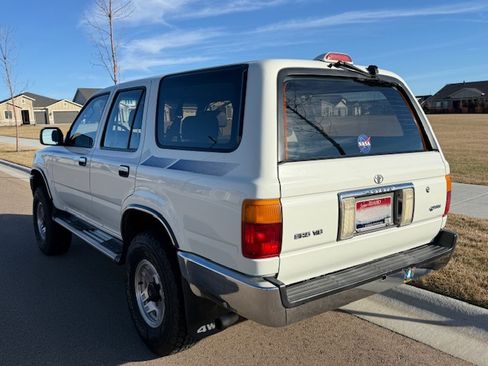Used 1994 Toyota 4Runner SR5 image 2
