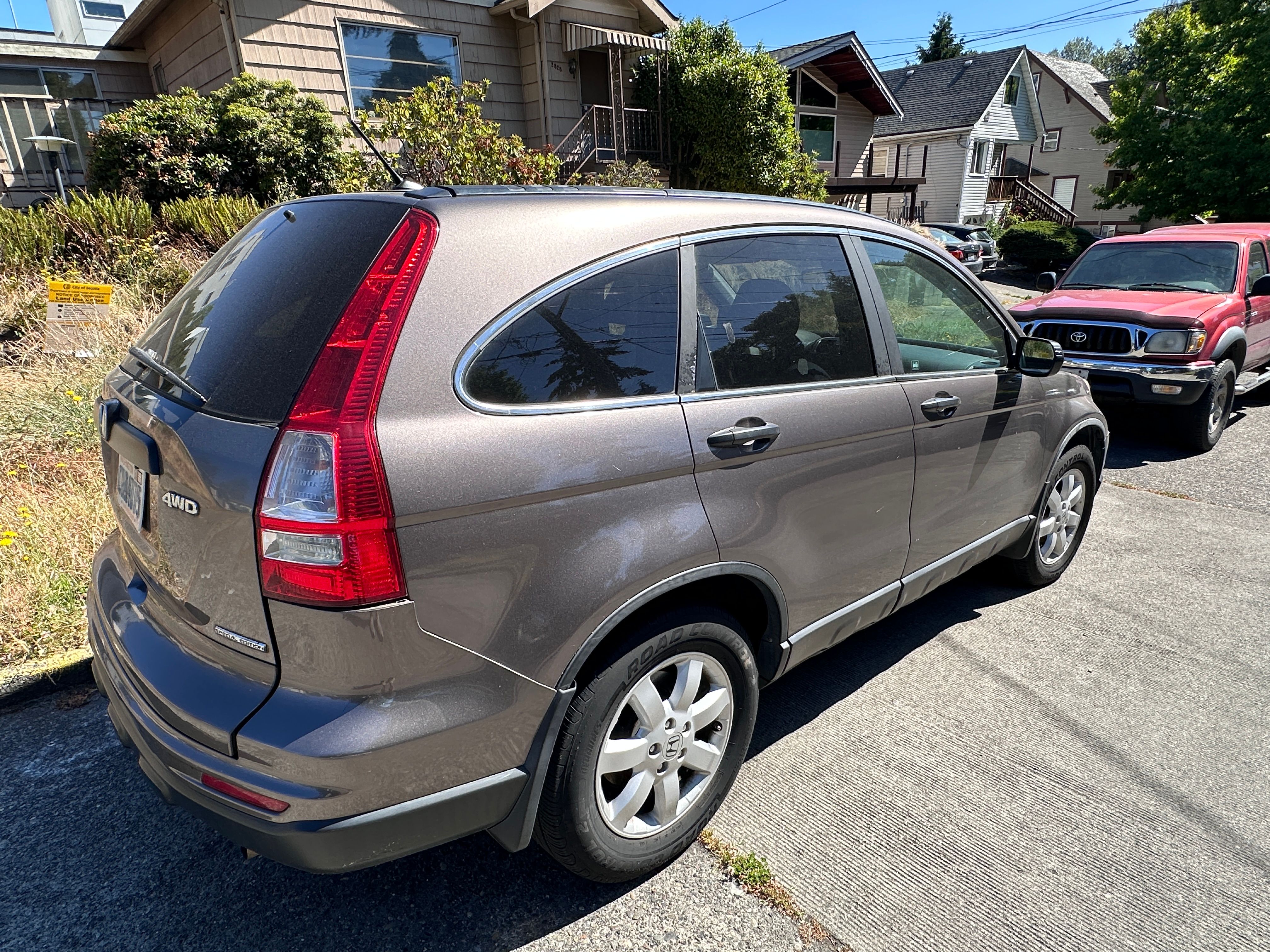 Used 2011 Honda CR-V SE image 1