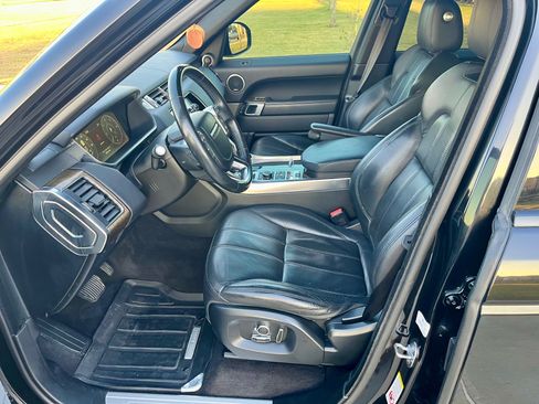 Used 2017 Land Rover Range Rover Sport HSE image 12