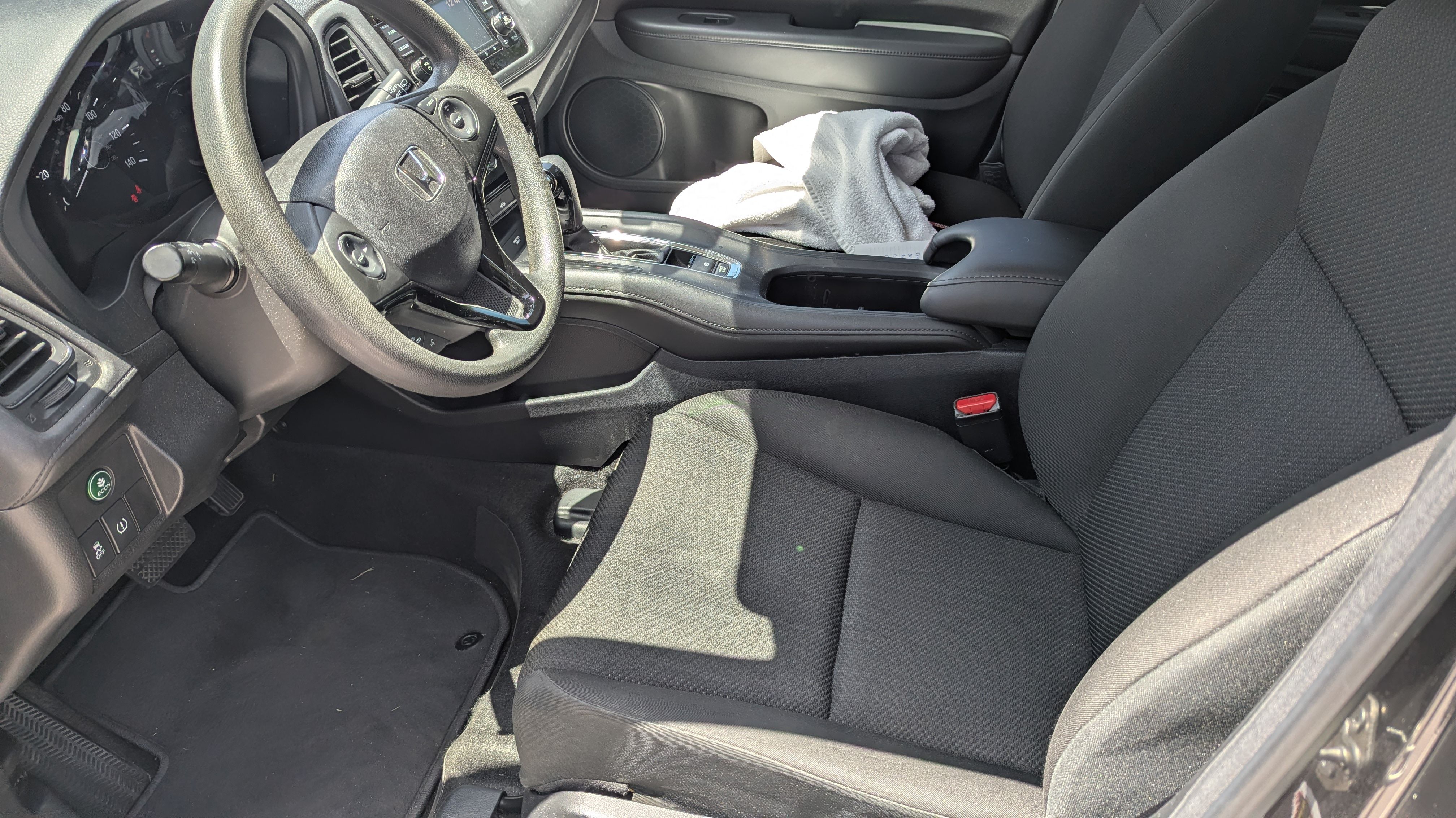 Used 2017 Honda HR-V LX image 12