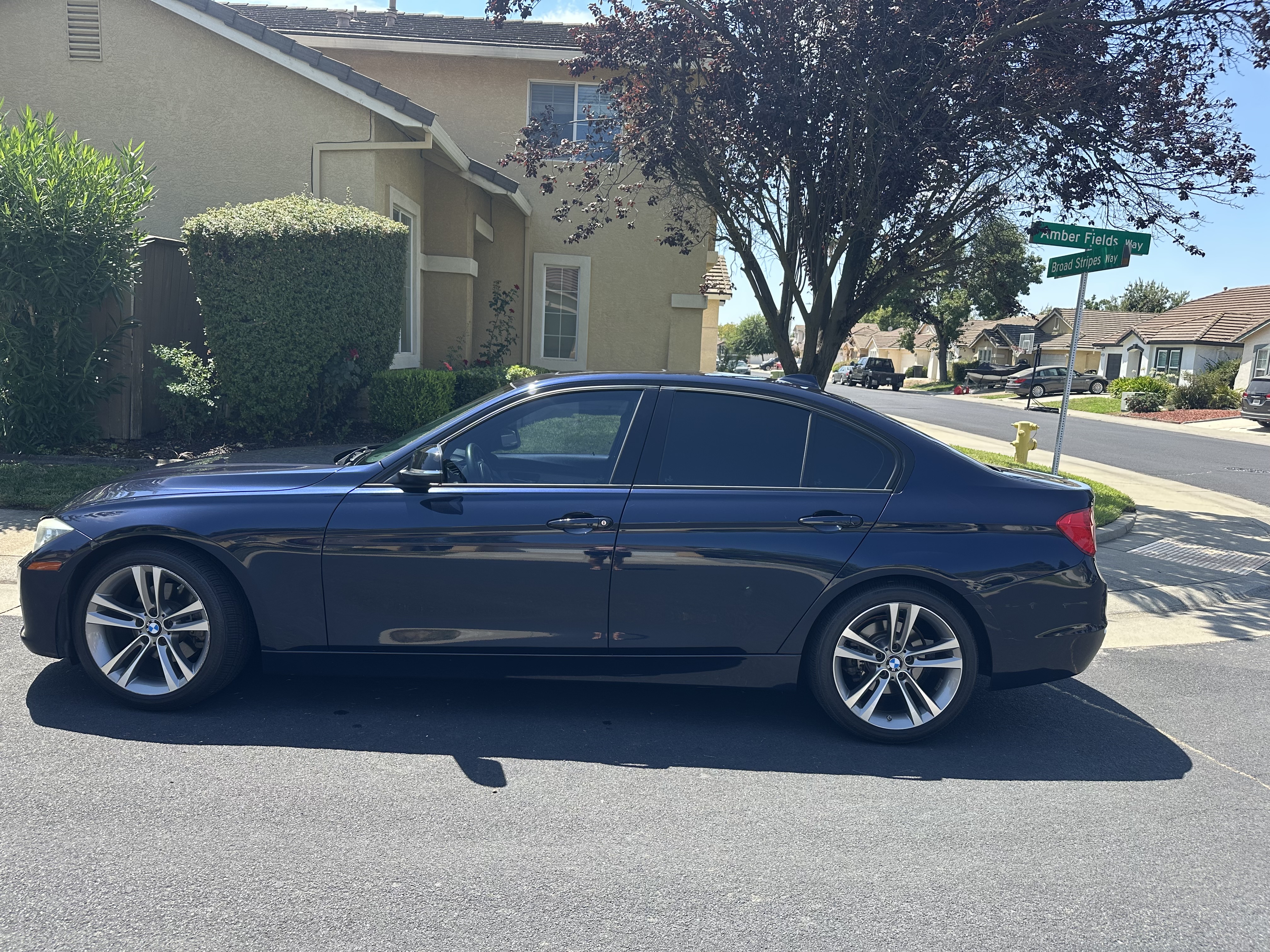 Used 2013 BMW 328i Sedan RWD image 4