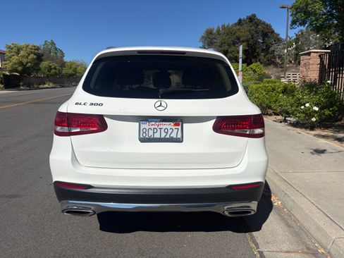 Used 2018 Mercedes-Benz GLC 300 image 10