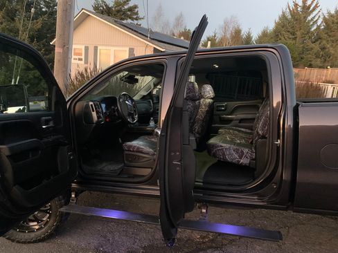 Used 2015 GMC Sierra 2500 Denali w/ Duramax Plus Package image 6