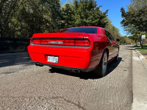 Used 2010 Dodge Challenger R/T image 15