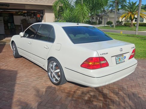 Used 2002 Lexus LS 430 image 6