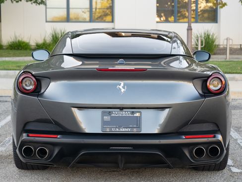 Used 2020 Ferrari Portofino Convertible 2D image 11