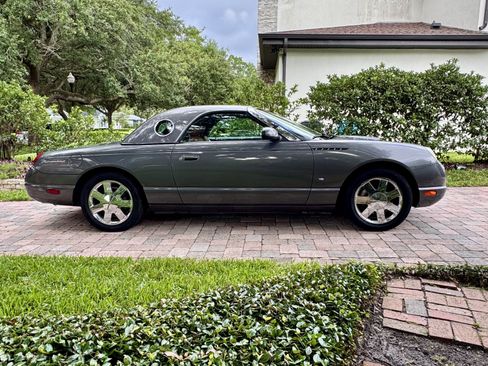 Used 2003 Ford Thunderbird RWD image 5