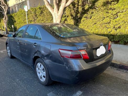Used 2009 Toyota Camry LE FWD image 10