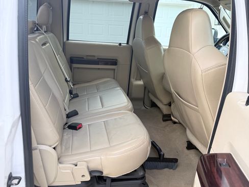 Used 2010 Ford F250 Lariat AWD/4WD image 10