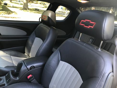 Used 2002 Chevrolet Monte Carlo SS w/ Pace Car Replica Pkg image 18