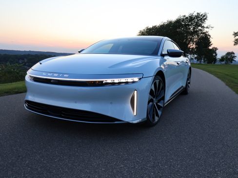 Used 2022 Lucid Air Grand Touring image 2