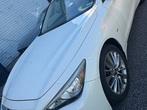 Used 2018 INFINITI Q50 Luxe w/ Cargo Package (L95) AWD/4WD image 5