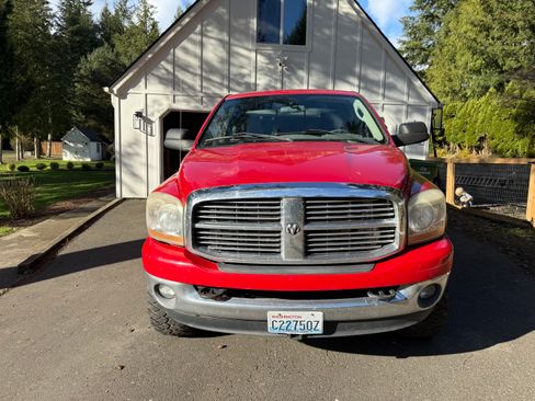 Used 2006 Dodge Ram 2500 Truck SLT w/ Quad Cab Big Horn Value Group image 11
