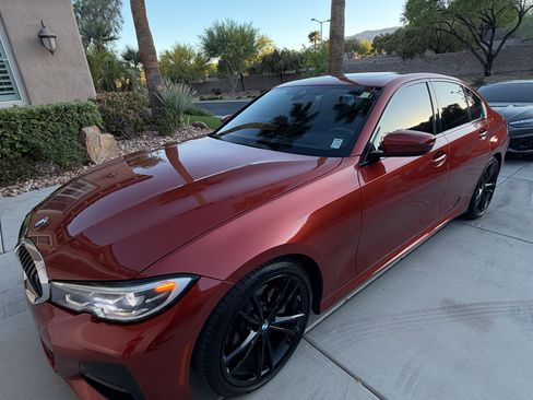 Used 2021 BMW 330i Sedan w/ M Sport Package image 5