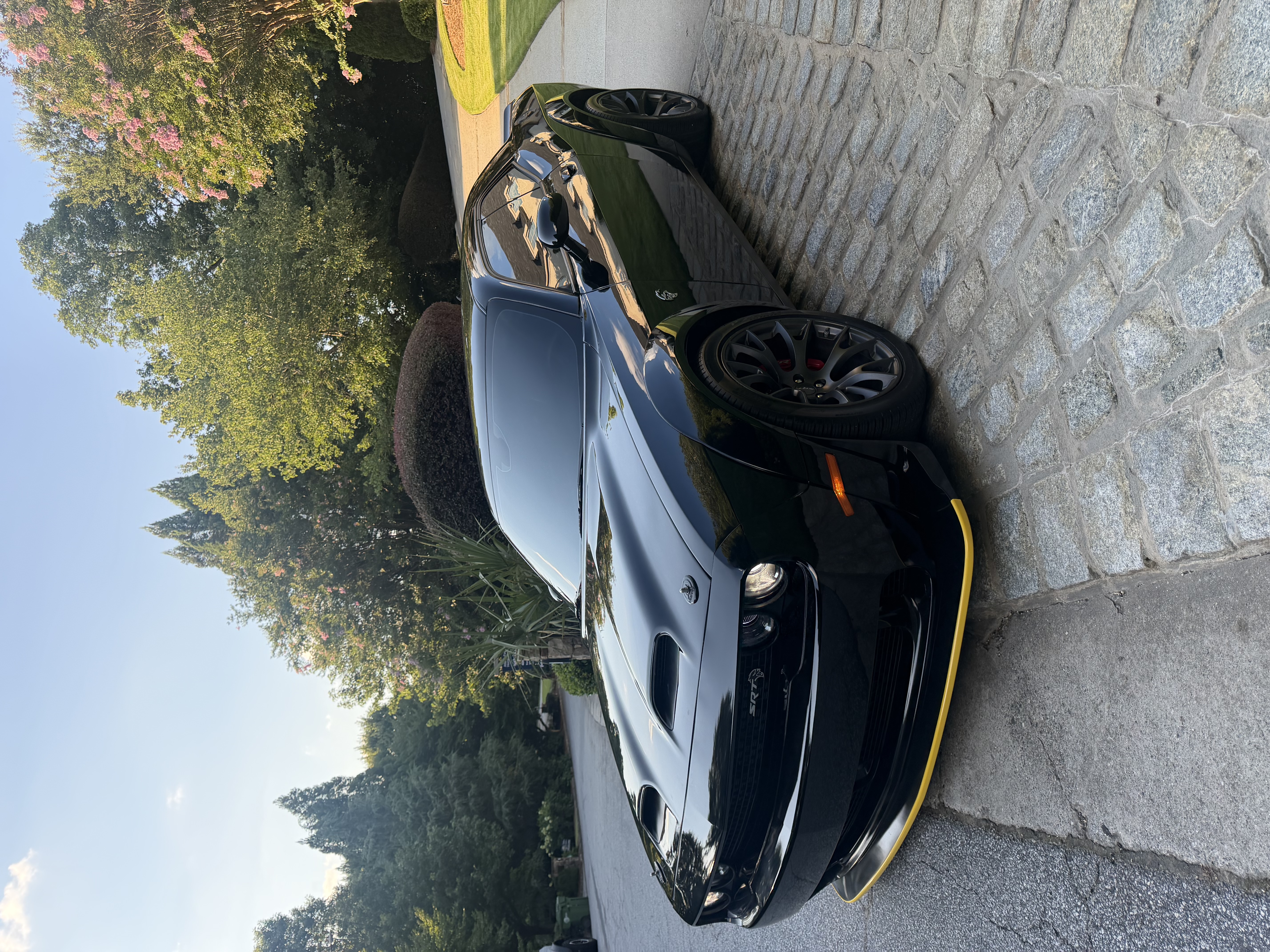 Used 2022 Dodge Challenger SRT Hellcat RWD image 4