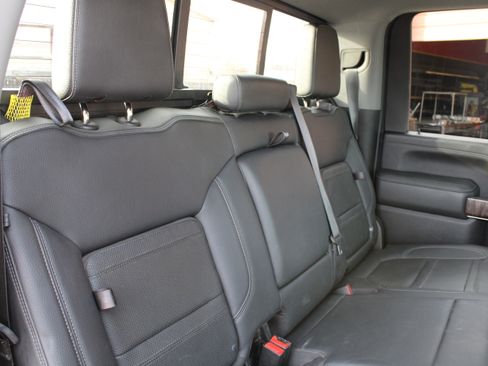 Used 2021 GMC Sierra 2500 Denali w/ Denali Ultimate Package image 12