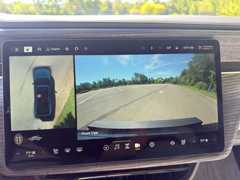 Used 2023 Rivian R1T Adventure AWD/4WD image 18