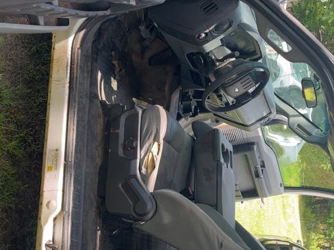 Used 2015 Ford F250 XL w/ Power Equipment Group RWD image 11