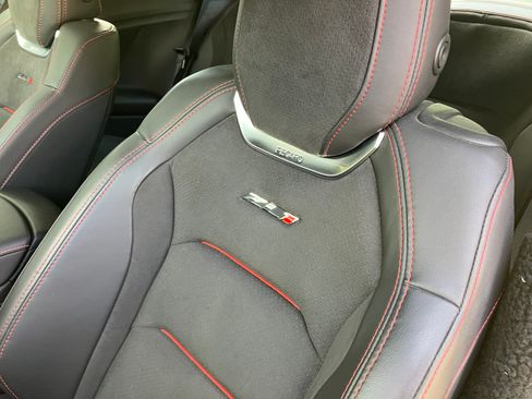 Used 2018 Chevrolet Camaro ZL1 RWD image 10