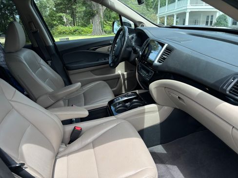 Used 2020 Honda Ridgeline RTL-E image 4