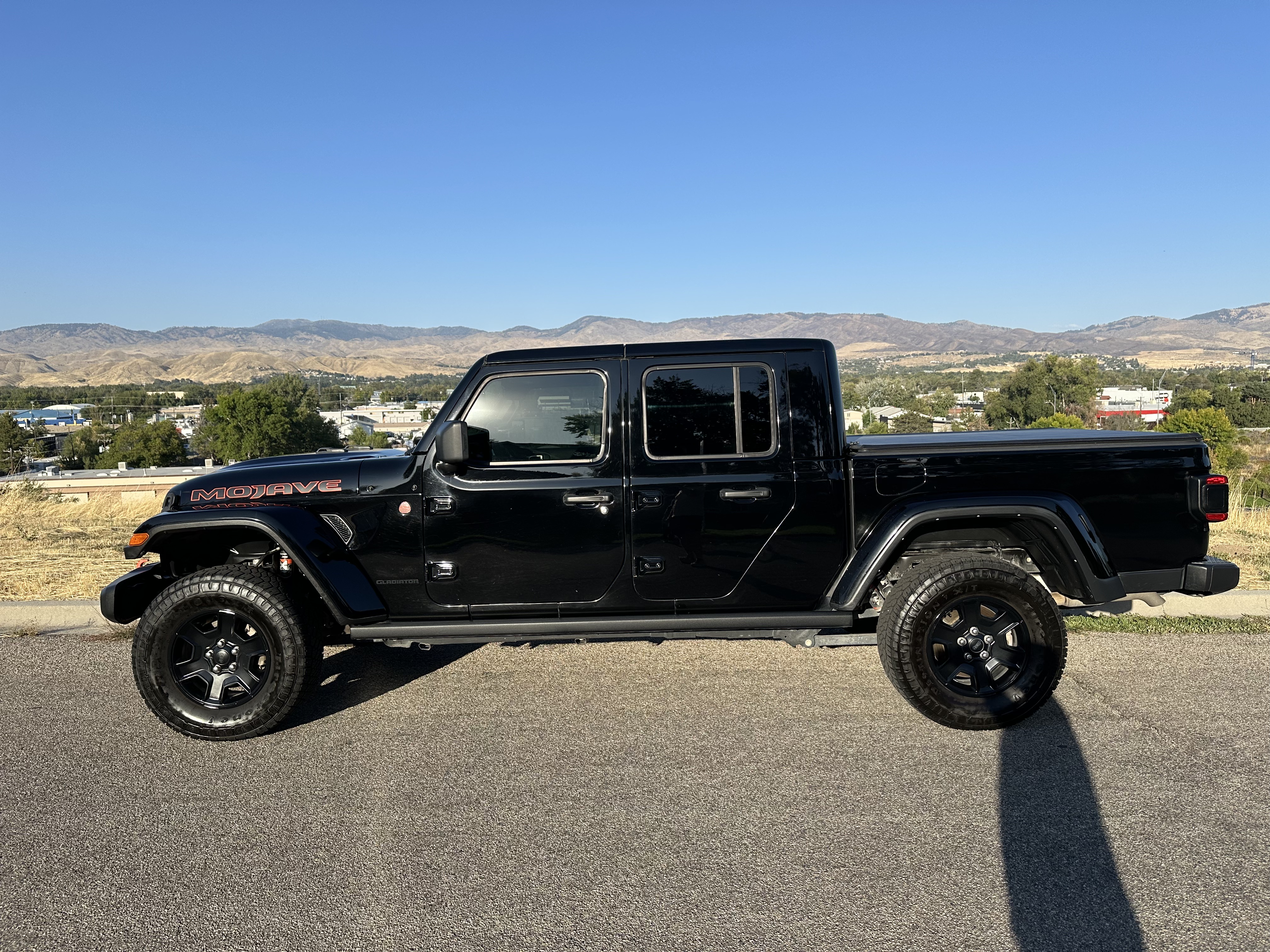 Used 2021 Jeep Gladiator Mojave AWD/4WD image 4