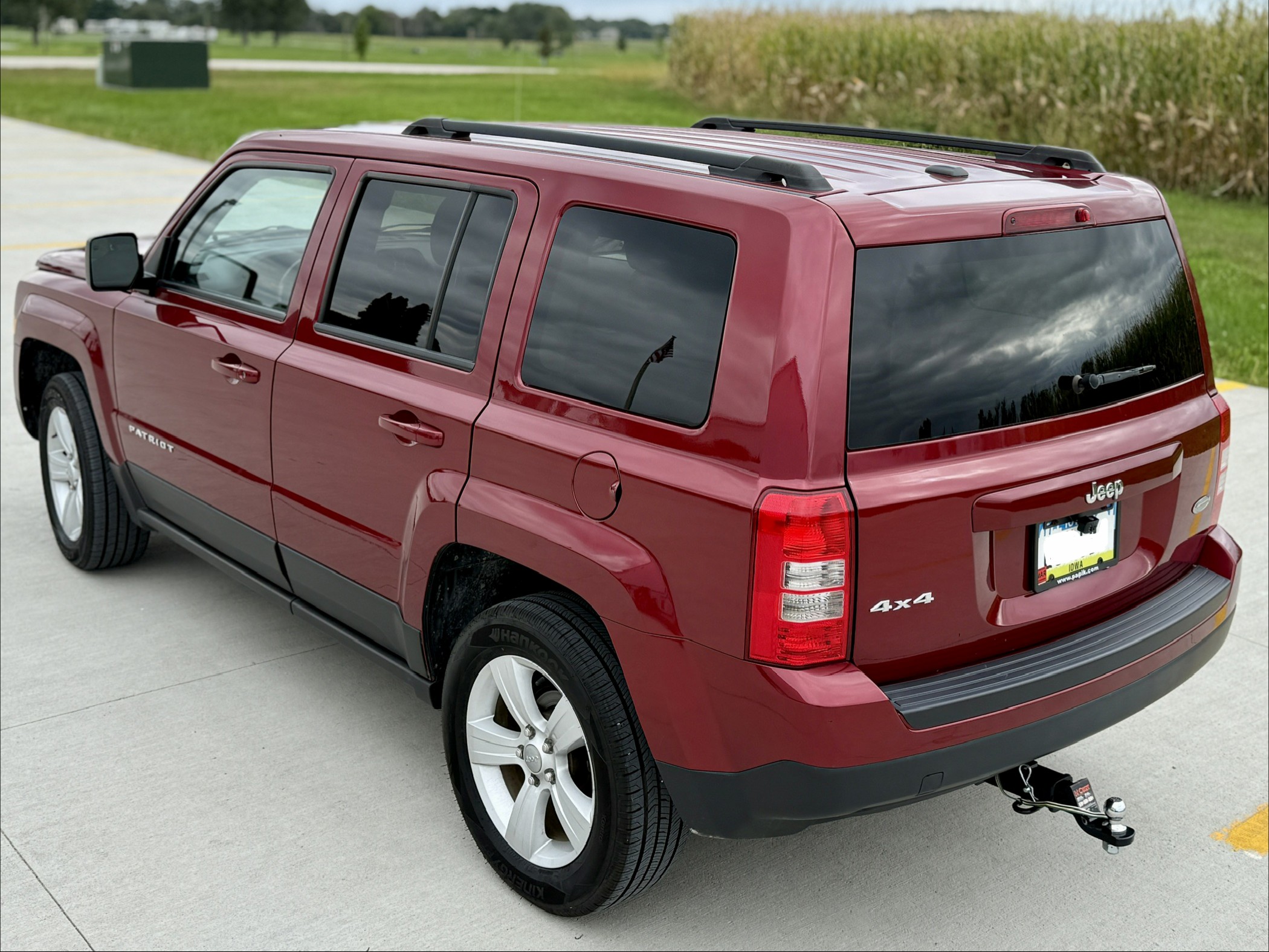 Used 2016 Jeep Patriot Latitude AWD/4WD image 6