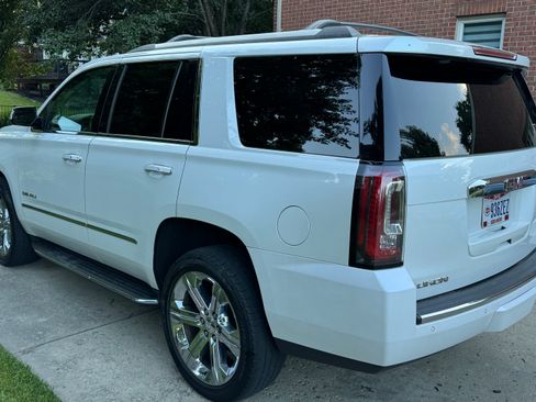 Used 2020 GMC Yukon Denali w/ Open Road Package AWD/4WD image 11