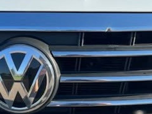 Used 2020 Volkswagen Passat 2.0T SE image 21