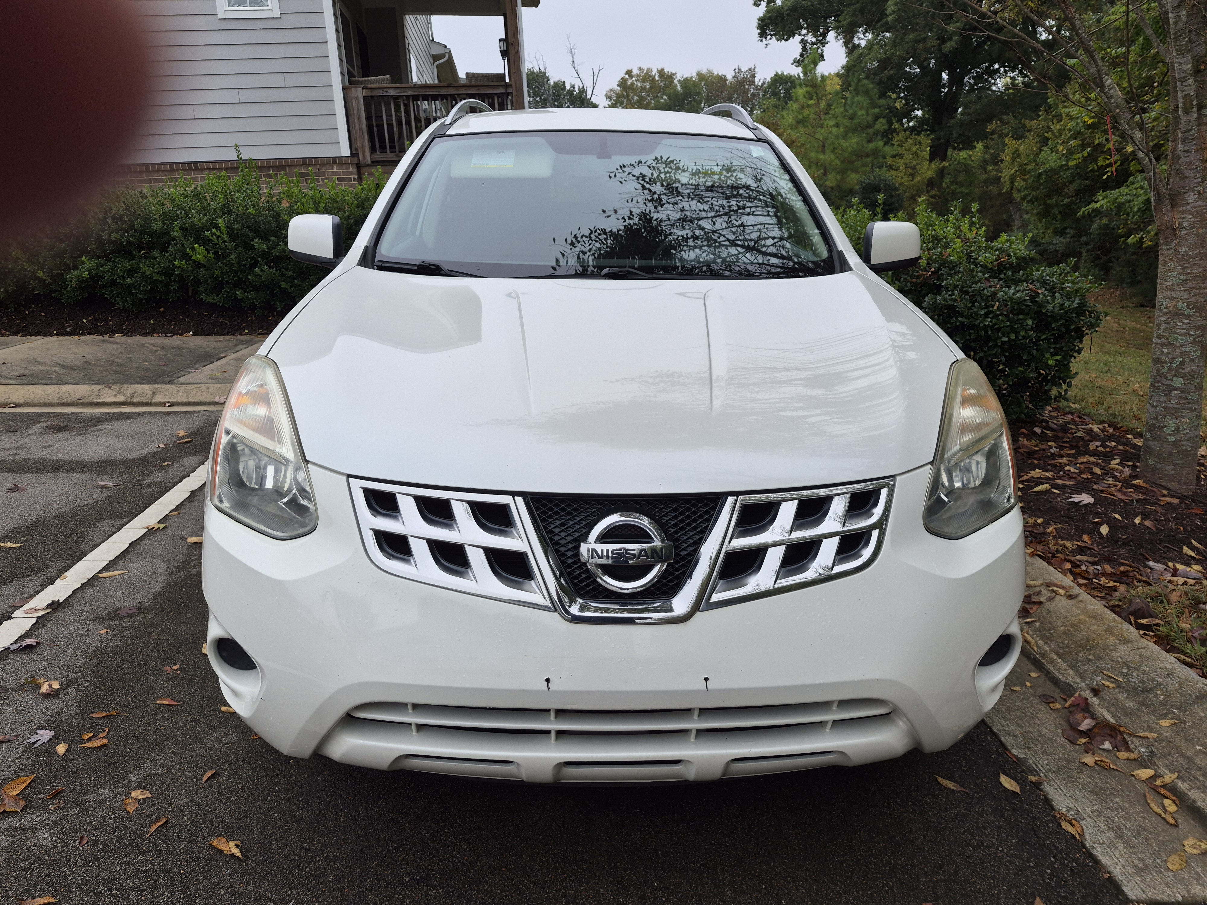 Used 2012 Nissan Rogue SV FWD image 8