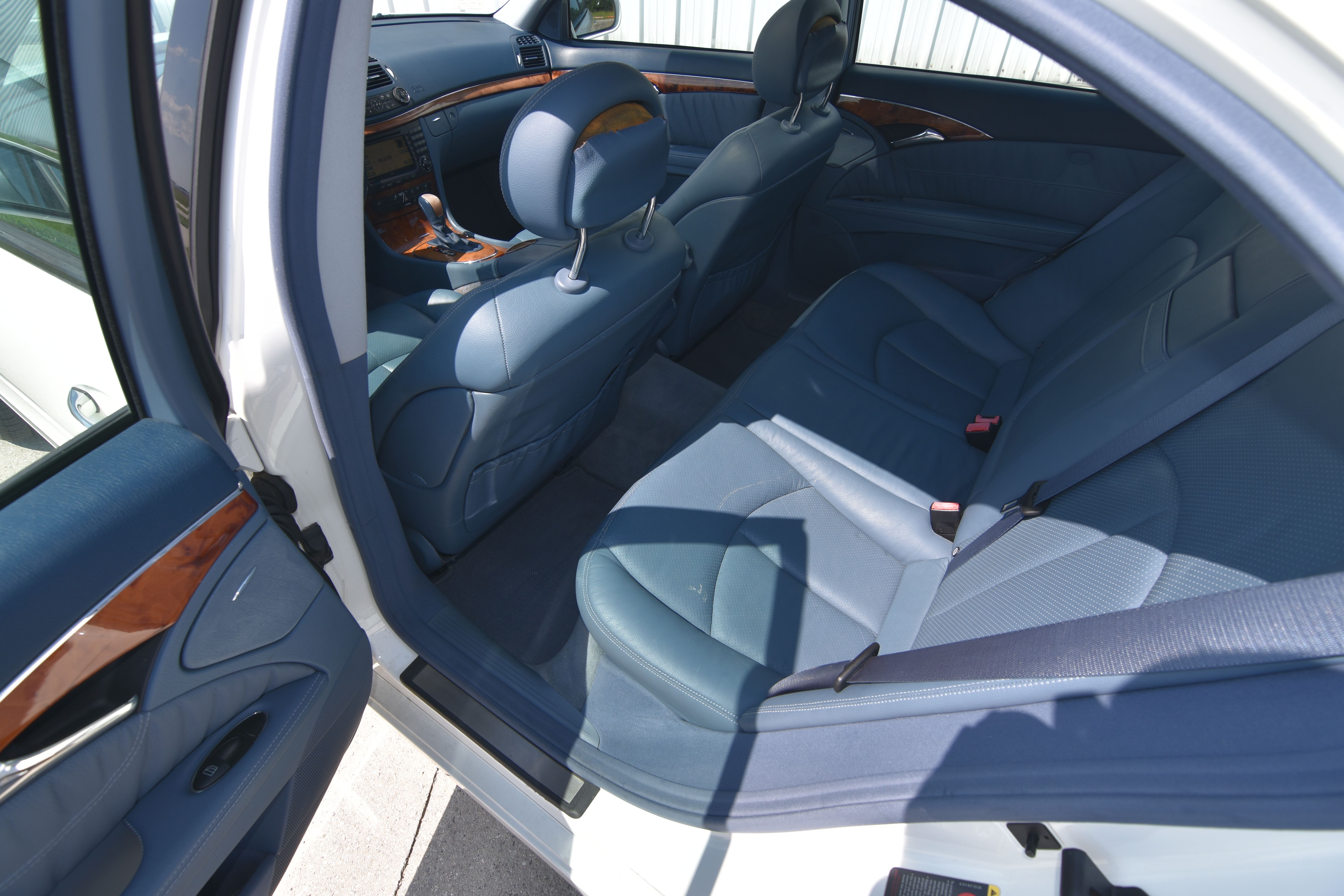 Used 2004 Mercedes-Benz E 320 Sedan image 25