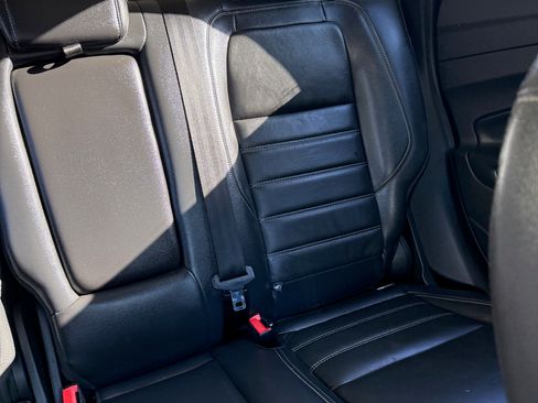 Used 2018 Ford Escape Titanium w/ Ford Safe & Smart Package image 19