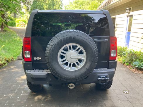 Used 2009 HUMMER H3 Luxury AWD/4WD image 8