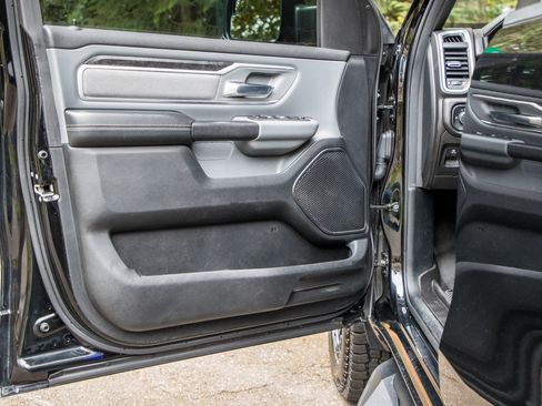 Used 2021 RAM 1500 Big Horn image 13