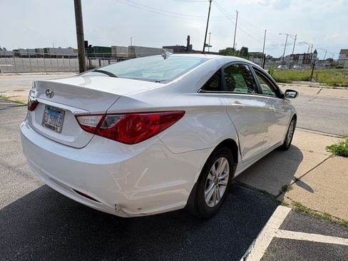 Used 2013 Hyundai Sonata GLS w/ Popular Equipment Pkg FWD image 9