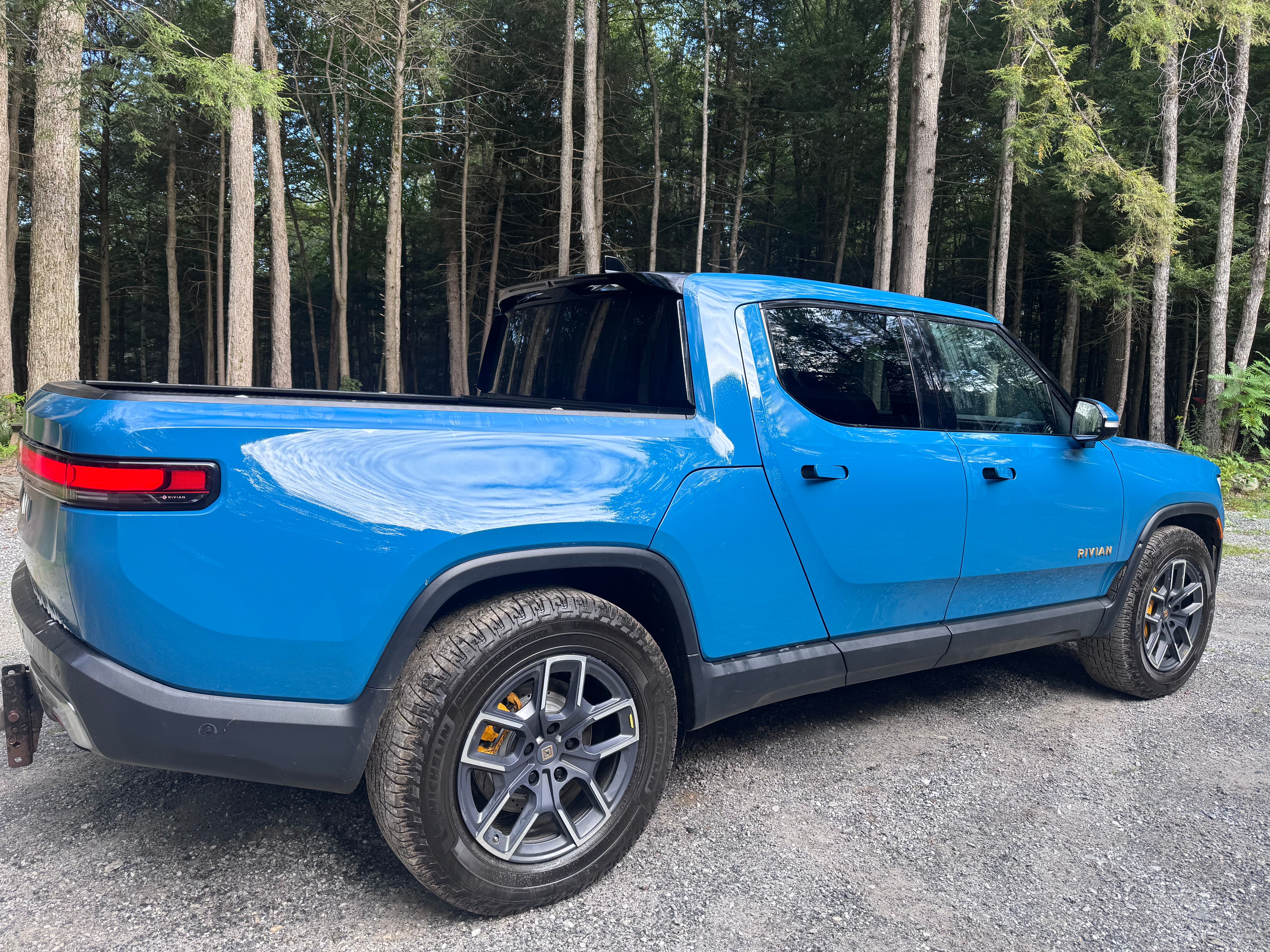Used 2022 Rivian R1T Adventure AWD/4WD image 4