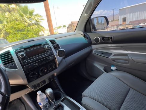 Used 2012 Toyota Tacoma PreRunner w/ TRD Off-Road Pkg image 10