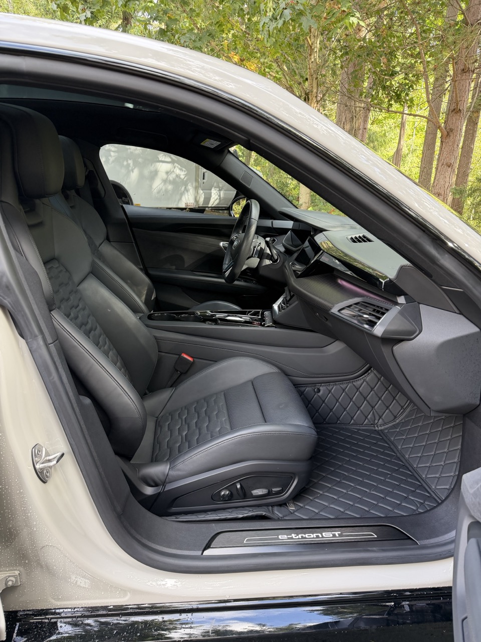 Used 2022 Audi e-tron GT Prestige w/ Prestige Package AWD/4WD image 26