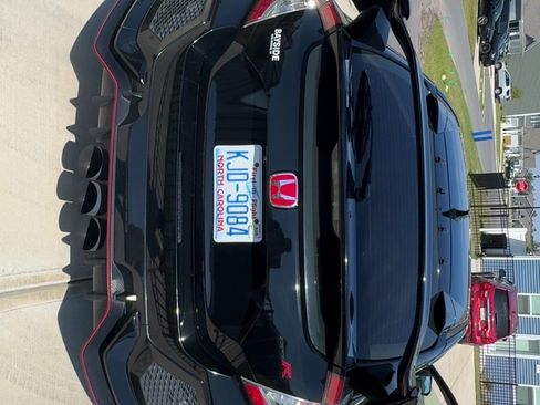 Used 2018 Honda Civic Type R image 5