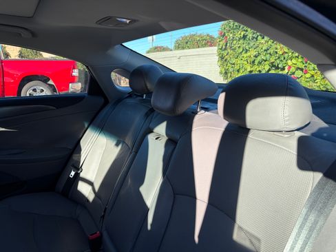 Used 2015 Hyundai Sonata Limited w/ Option Group 02 image 32