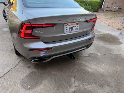 Used 2019 Volvo S60 T8 R-Design AWD/4WD image 27