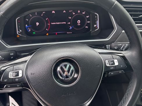 Used 2020 Volkswagen Tiguan SEL AWD/4WD image 5