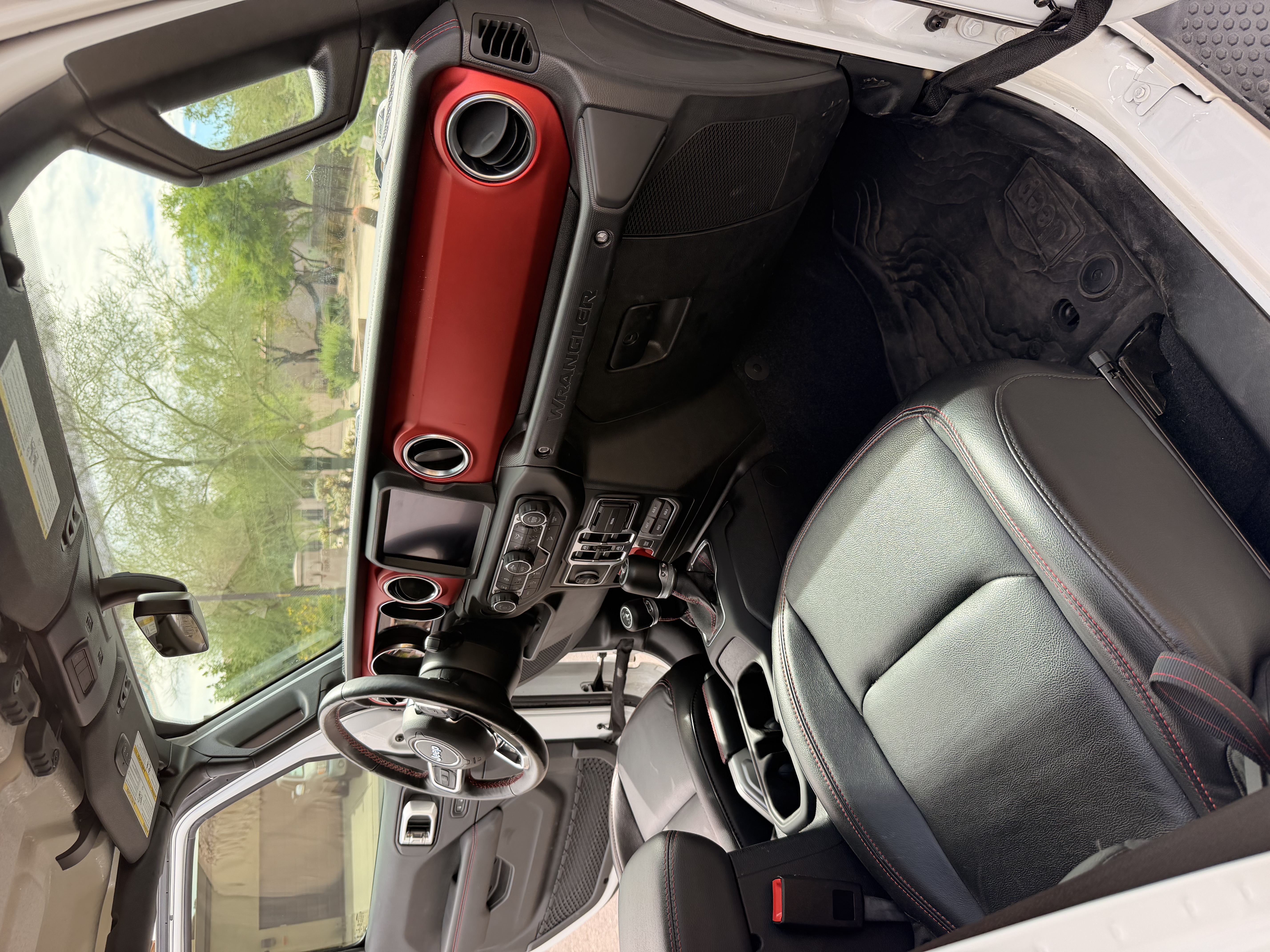 Used 2020 Jeep Wrangler Unlimited Rubicon AWD/4WD image 23