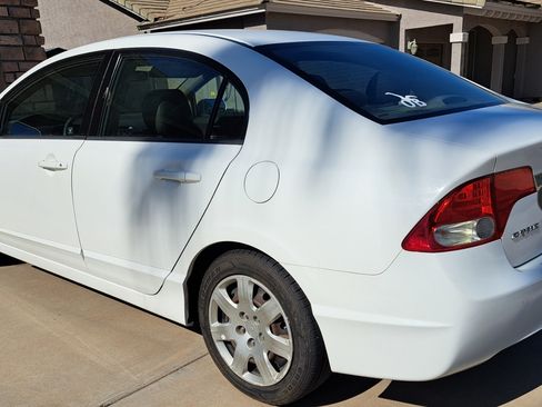 Used 2011 Honda Civic LX image 2